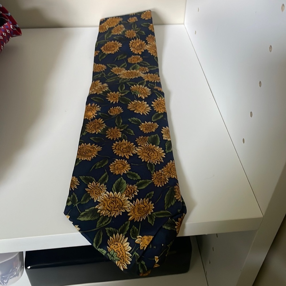 Britches Floral Pattern Tie